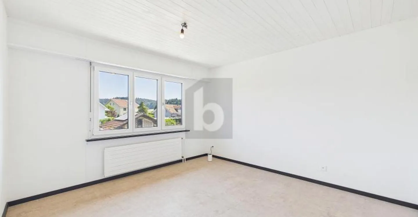 ENERGETISCH SANIERT MIT 1’339 M² UMSCHWUNG - Photo 5 sur 6