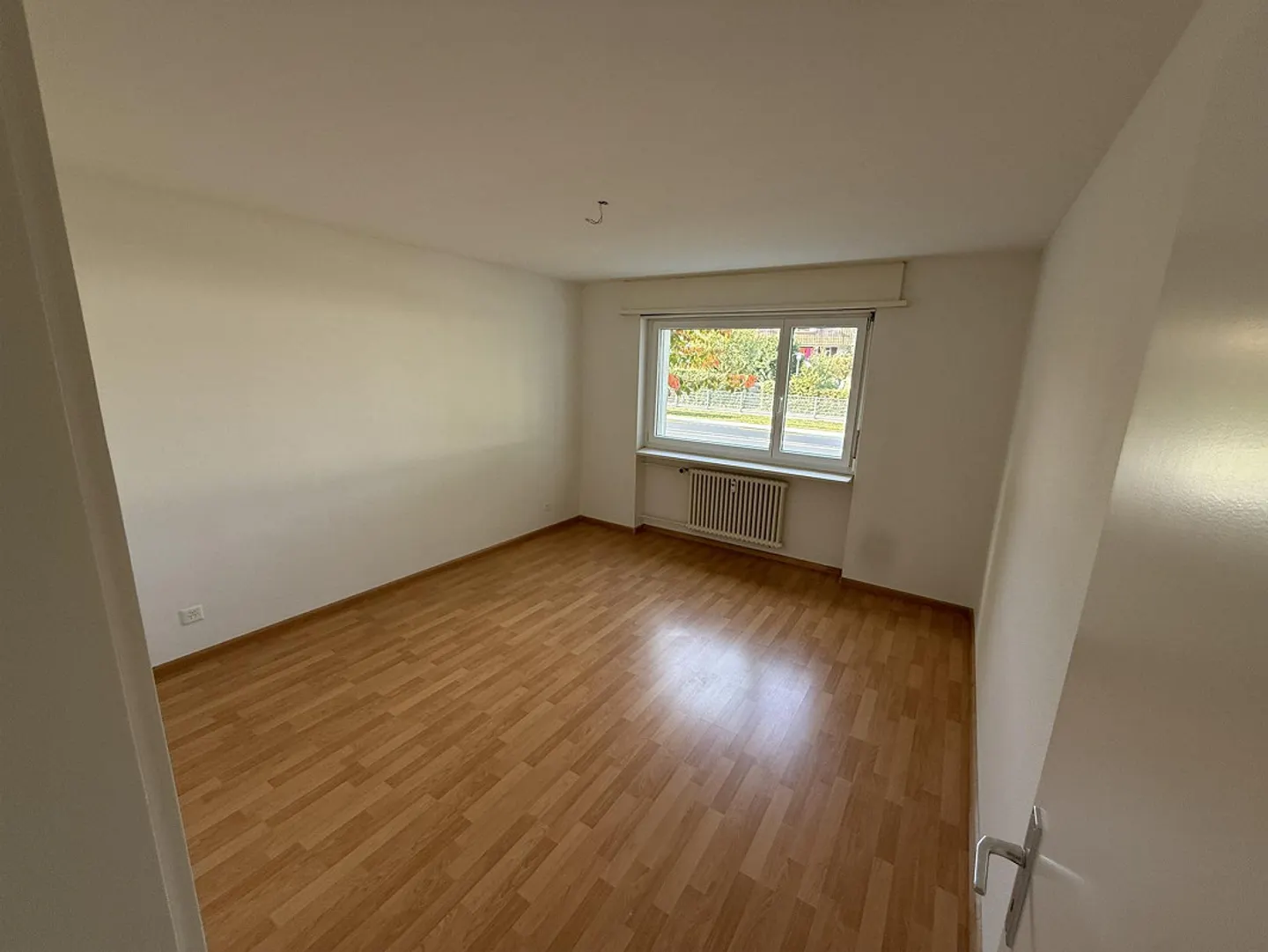 Sonnige Wohnung mit Balkonen - Foto 4 von 10
