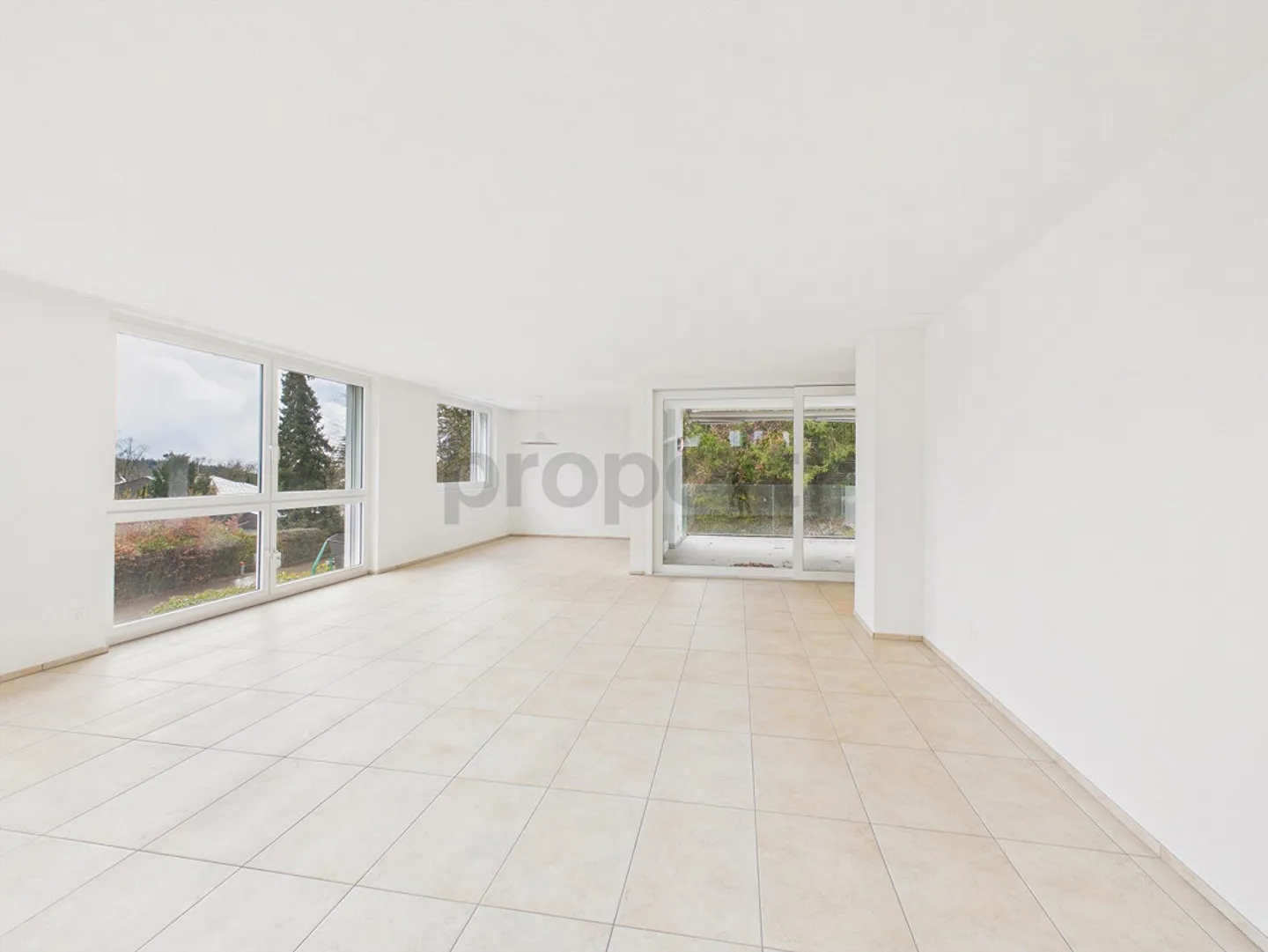 Appartement lumineux de 4,5 pièces avec balcon et part de jardin, Zumikon - Photo 1 sur 16