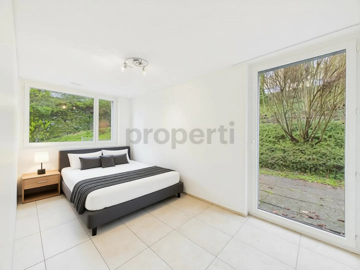 Appartement lumineux de 4,5 pièces avec balcon et part de jardin, Zumikon - Photo 10 sur 16