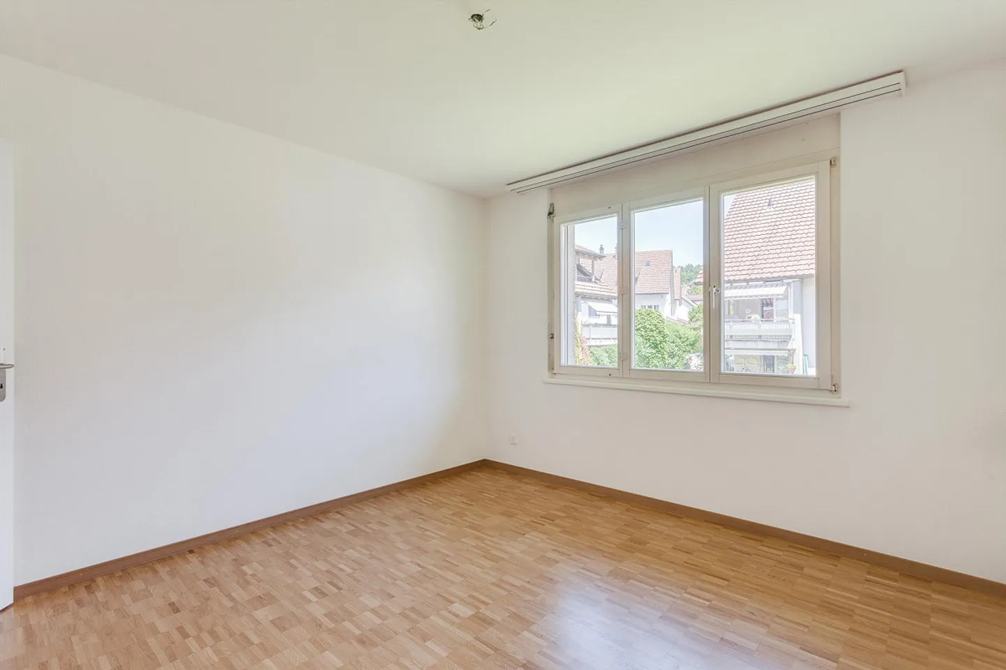 AFFITTARE SENZA DEPOSITO - Bella vita lungo la Reuss! - Foto 4 di 7