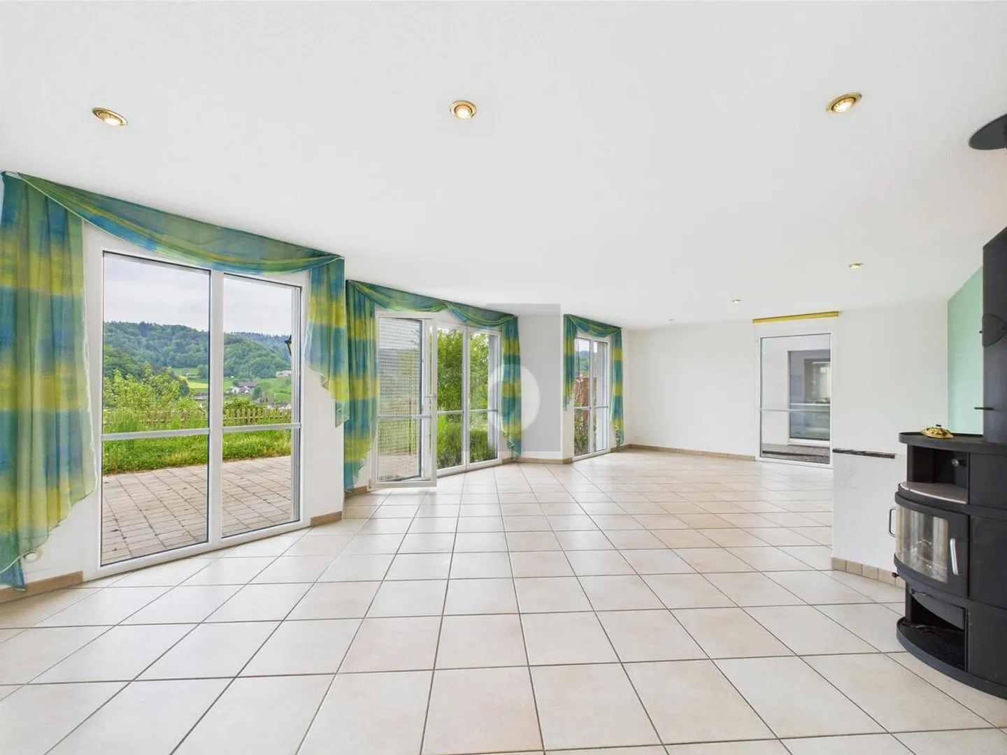 GROSSZÜGIG MIT STIL UND WEITBLICK - Foto 3 von 6