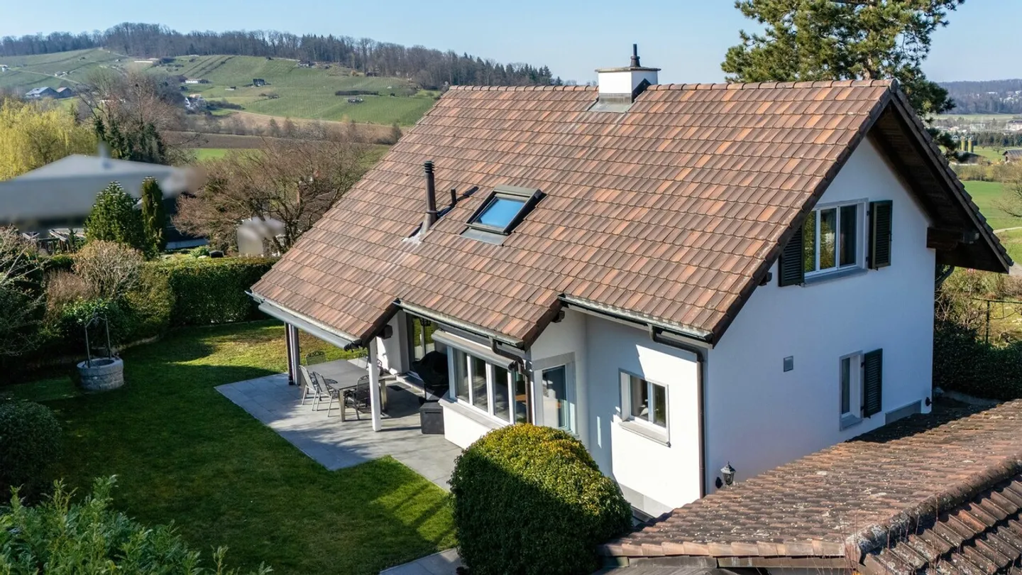 Casa unifamiliare indipendente di 4,5 locali con garage - Foto 3 di 33