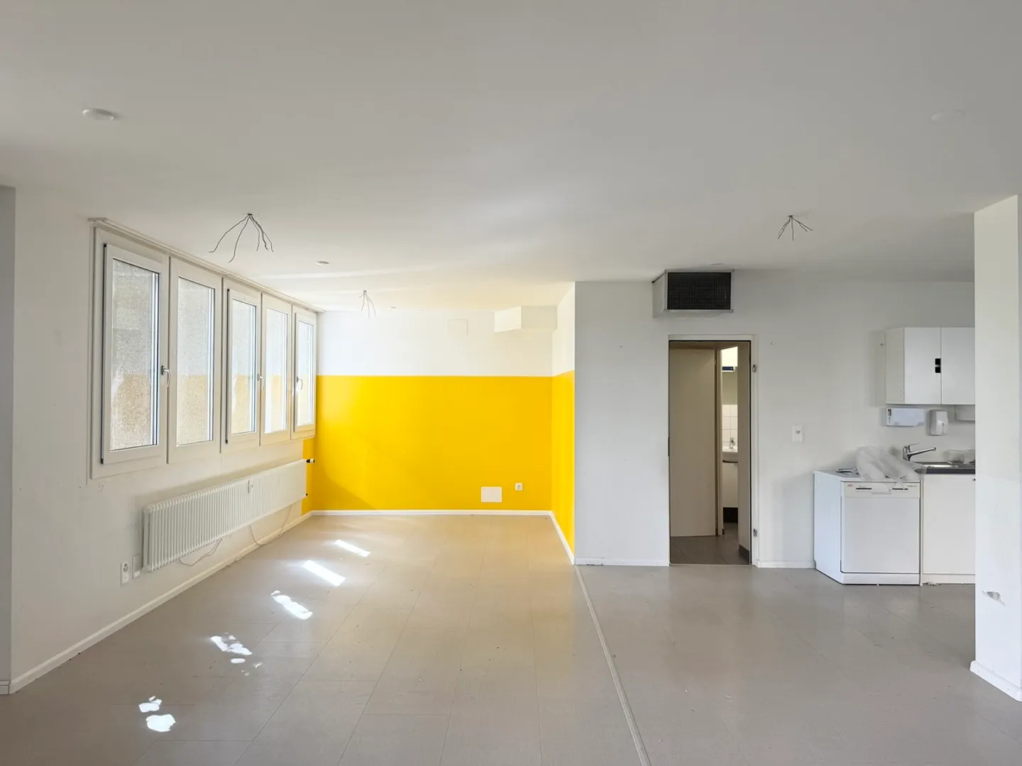 Attractive commercial space in Kleinbasel! - Photo 2 of 5