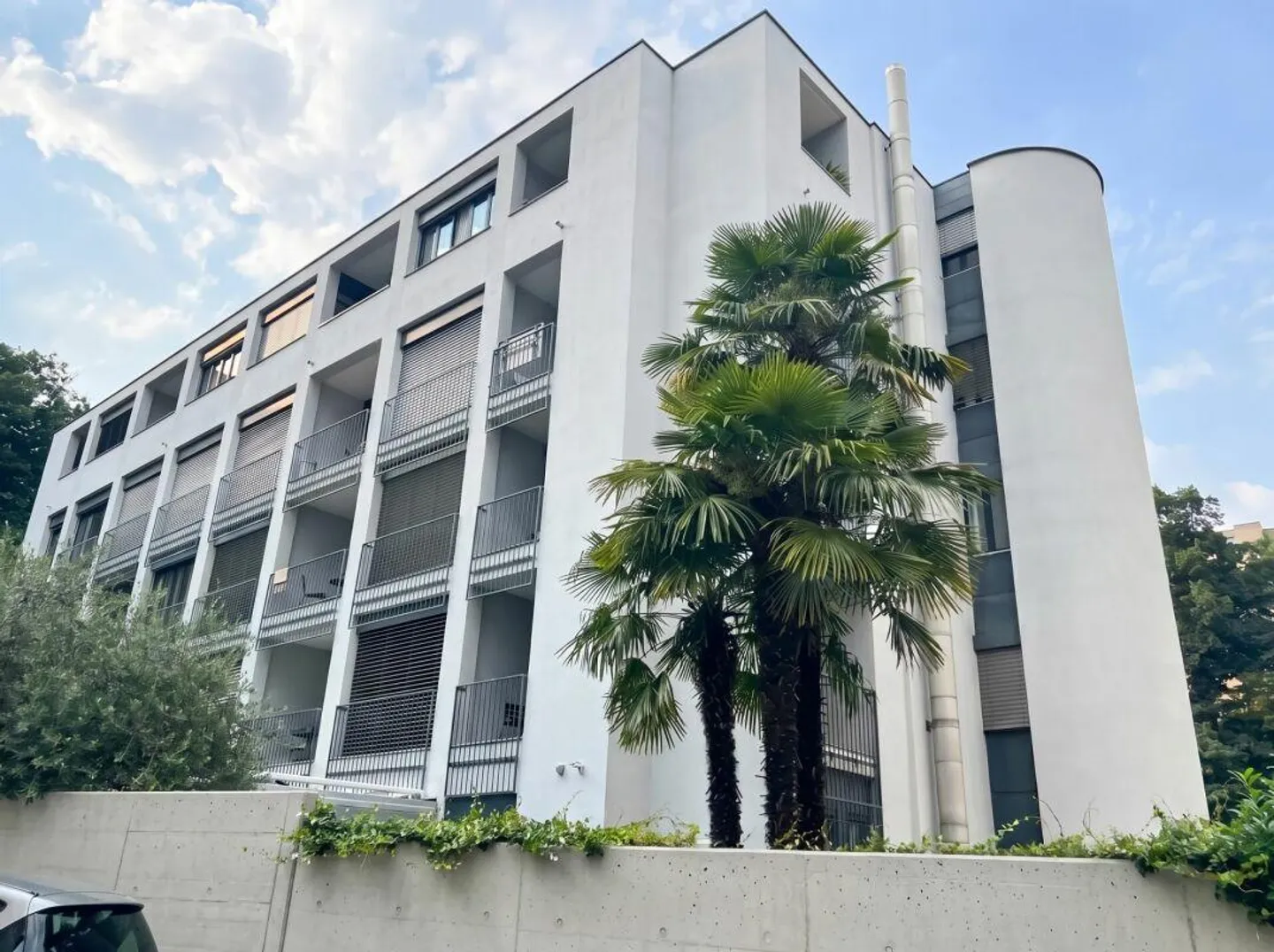 2.5 income units Lugano city - Photo 1 of 6