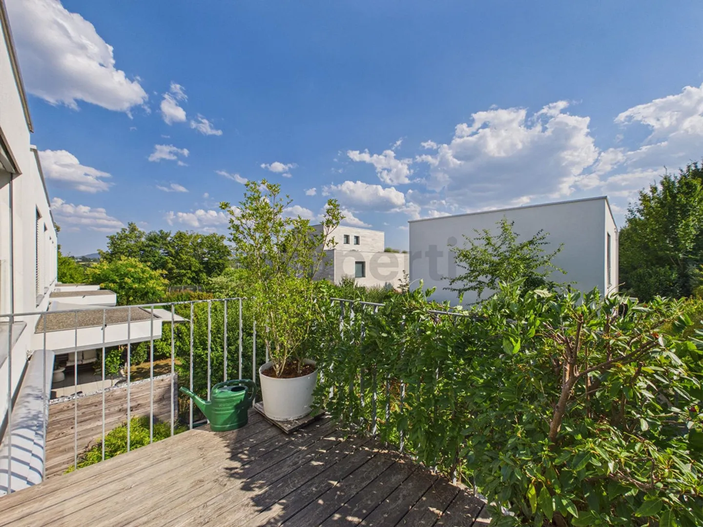 Exklusive Familienhaus mit Garten - Foto 11 von 13