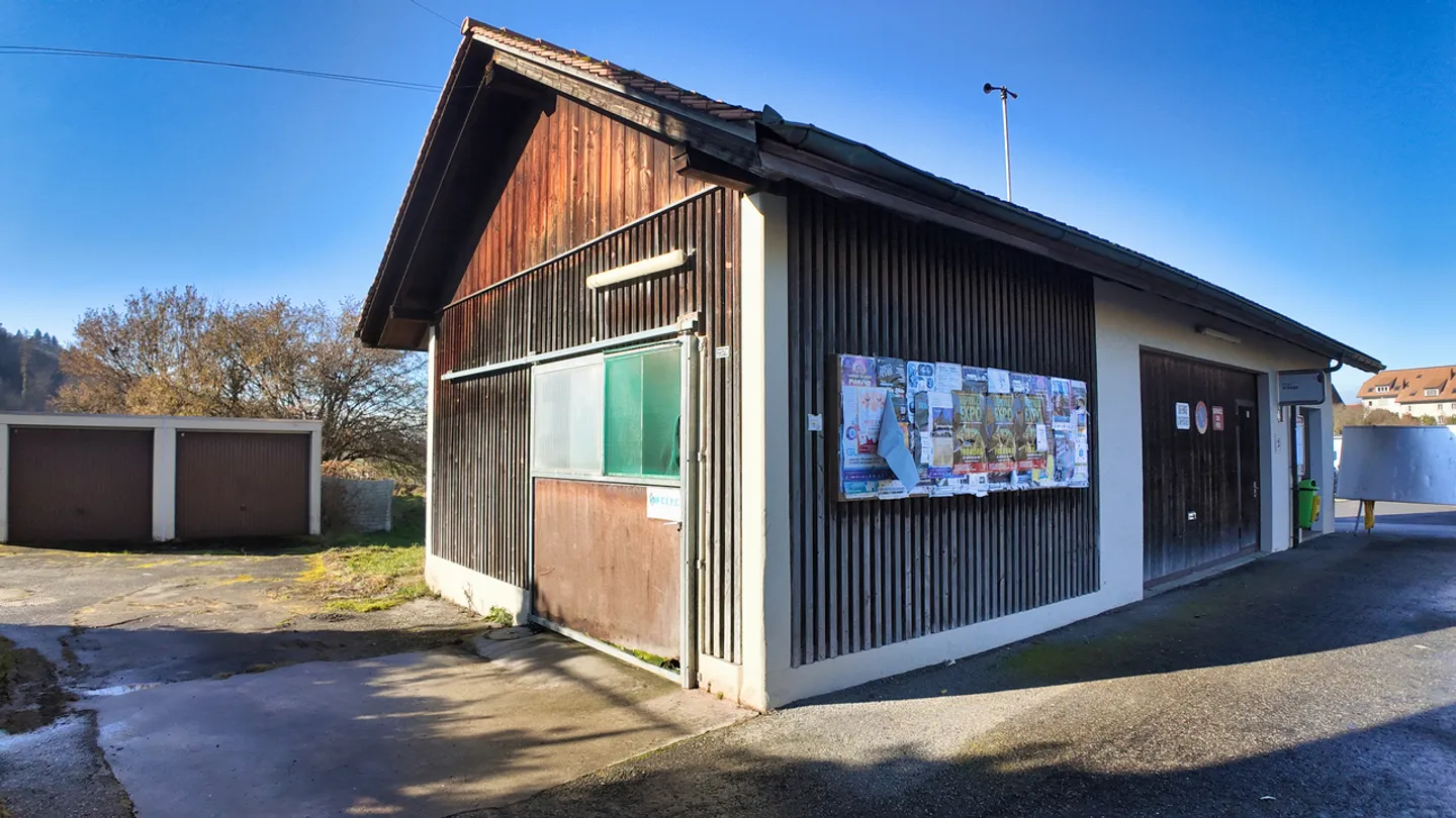 Dorfhaus zu renovieren mit Grundstück von 1.805 m2 in Donatyre / VD - Foto 10 von 21