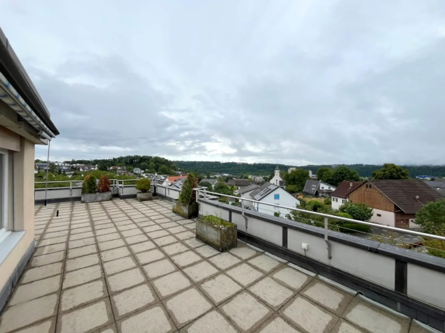 Appartement en attique dans le quartier de Herblingen - TEMPORAIRE jusqu'au 30.04.2026 - Photo 10 sur 11