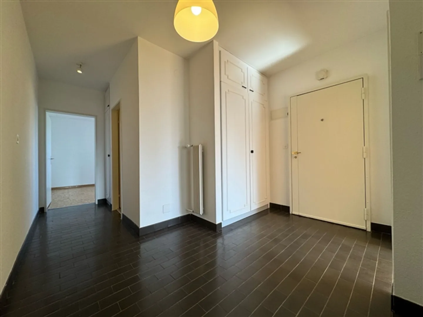 Bel appartement rénové de 3,5 pièces – Genève - Nations - Photo 2 sur 6