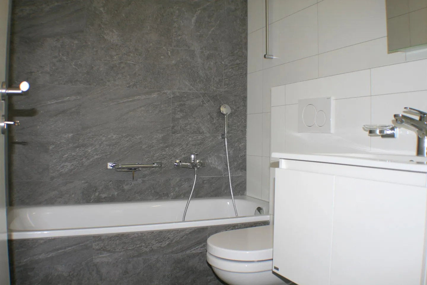 Beautiful 4-room apartment with balcony - Photo 6 of 7