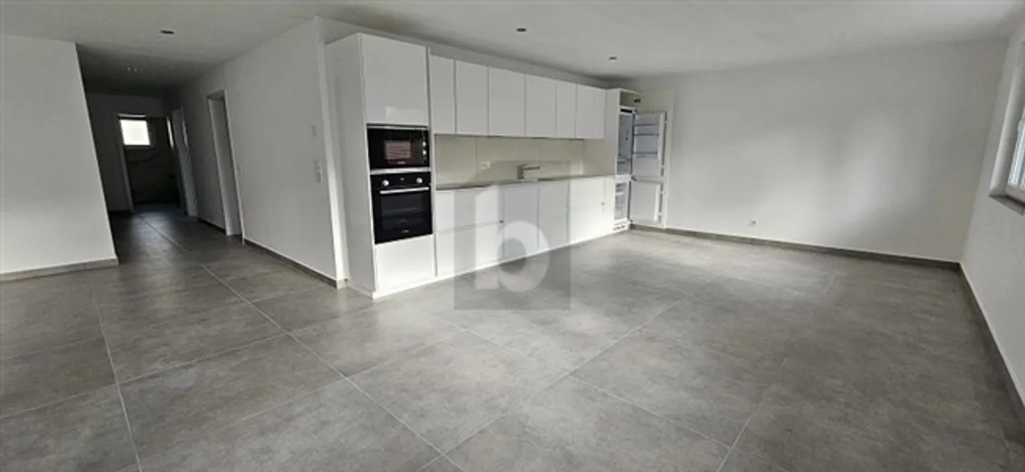 Geräumige und helle Wohnung - Foto 5 von 6