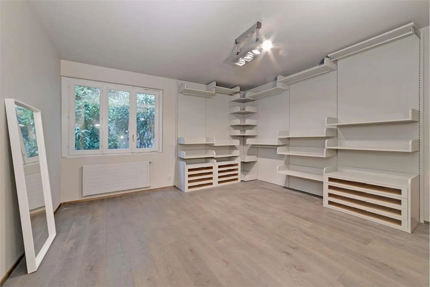 Prestigious 3.5-room apartment with lake view in Porza - Photo 6 of 13