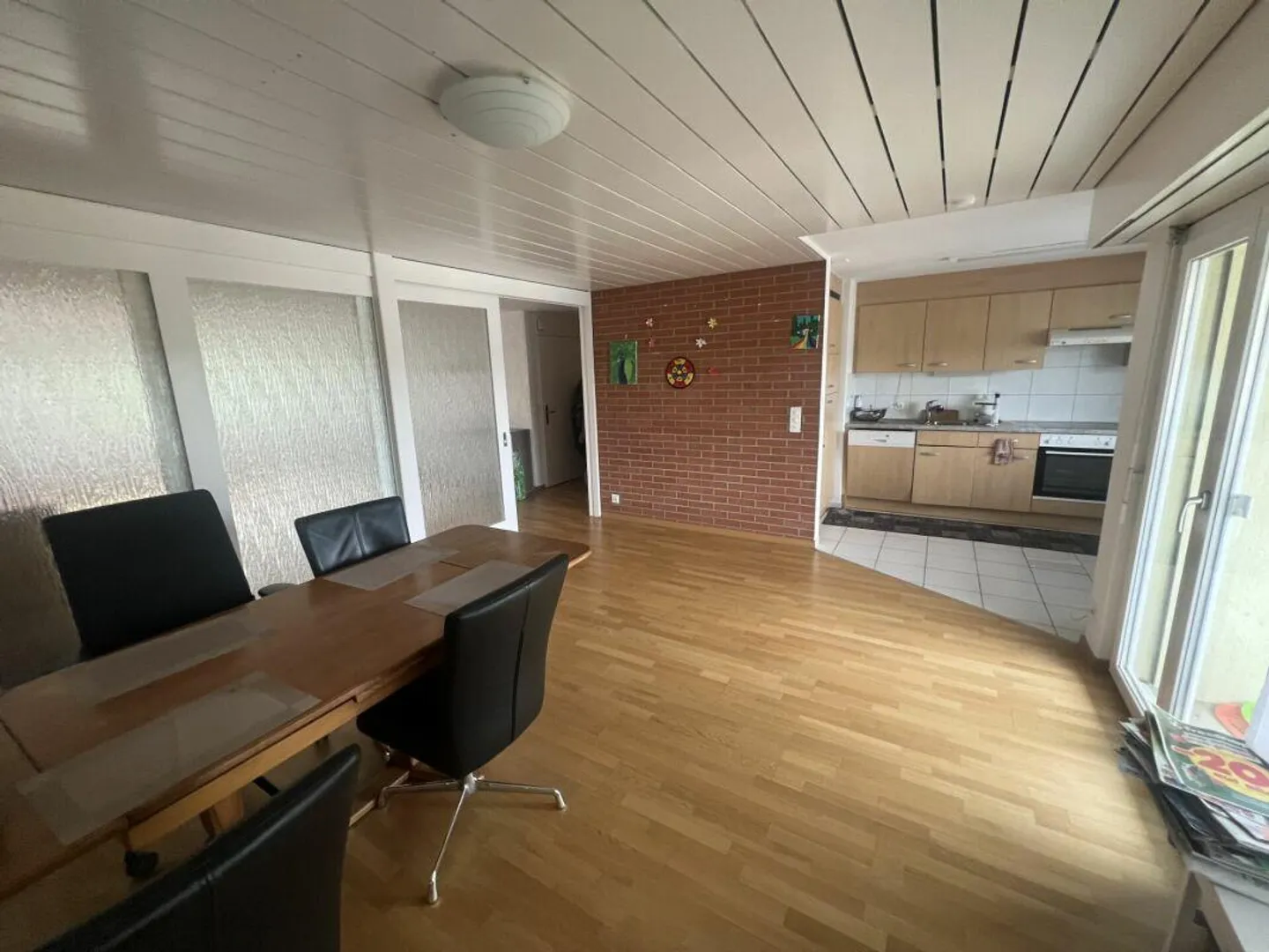 Appartement 4.5 pièces avec charme et confort - Photo 4 sur 12