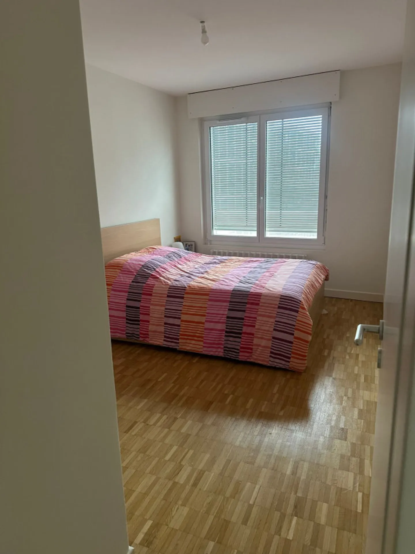 Appartement de quatre pièces au 5ème étage à Genève 1205 - Photo 3 sur 6