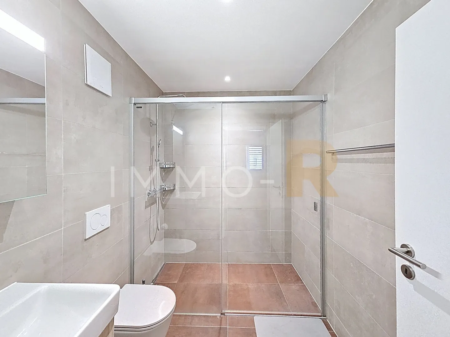 3.5 rooms in attic - Photo 7 of 9