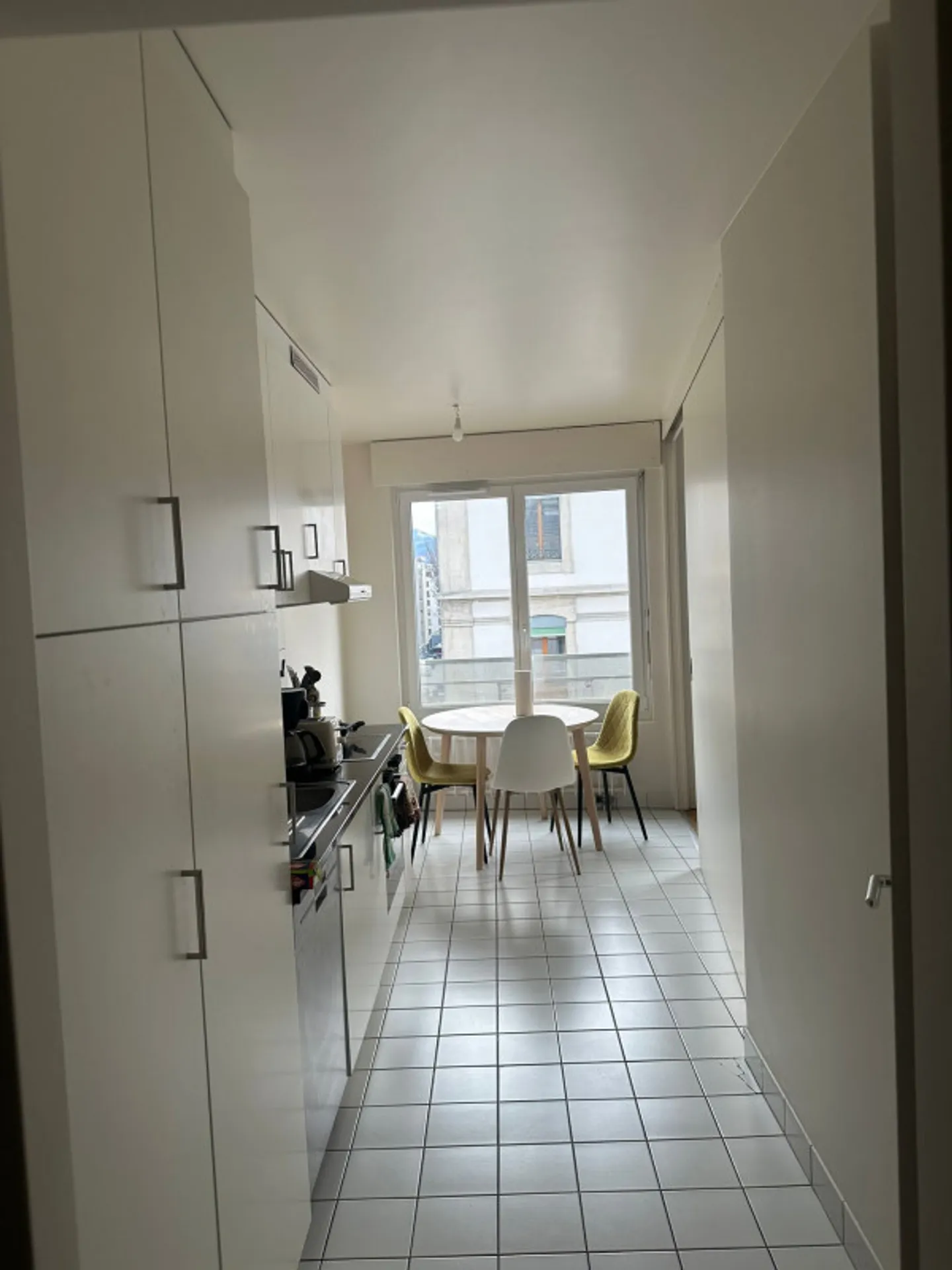 Appartement de quatre pièces au 5ème étage à Genève 1205 - Photo 5 sur 6