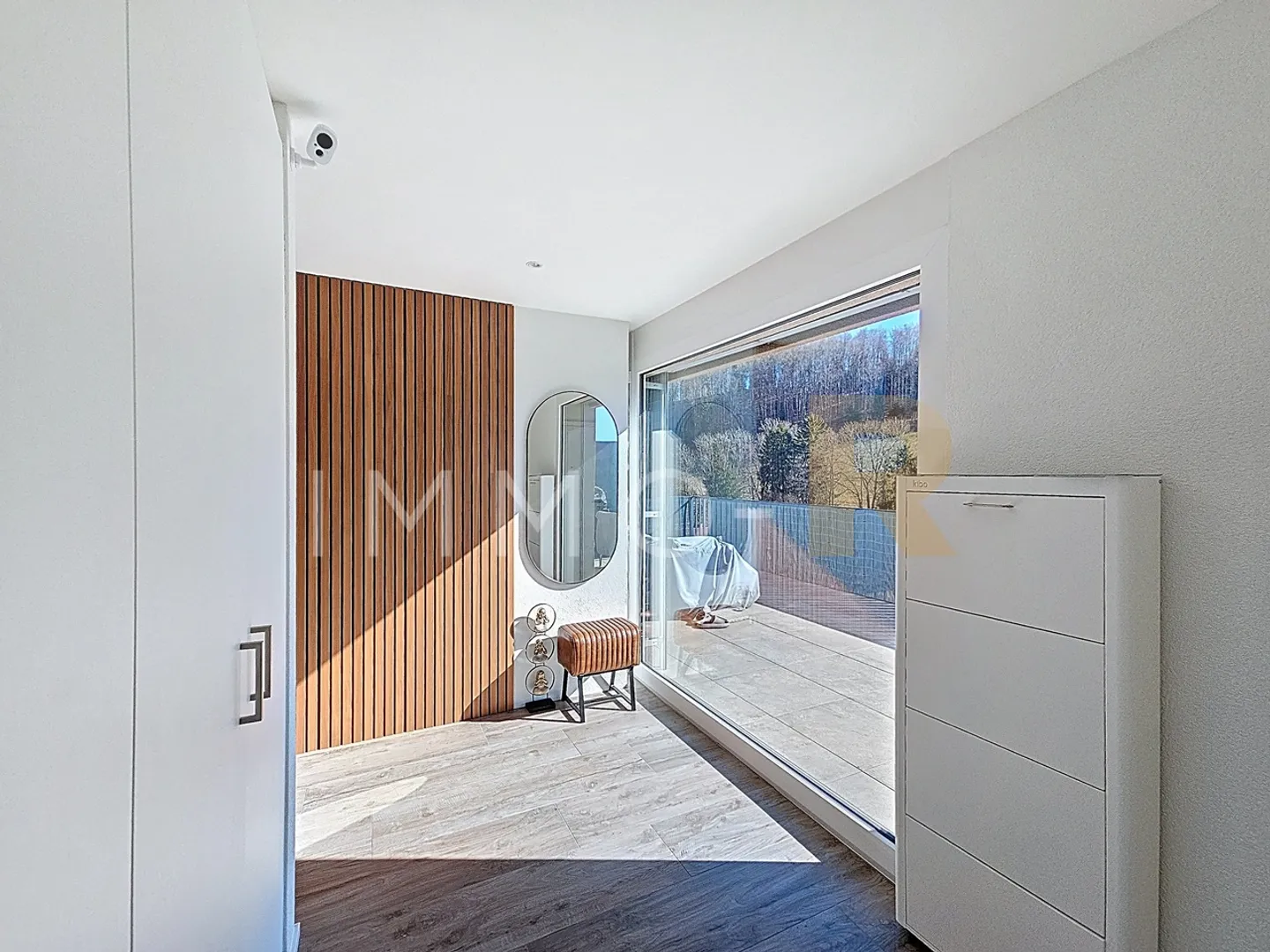 3.5 rooms in attic - Photo 4 of 9