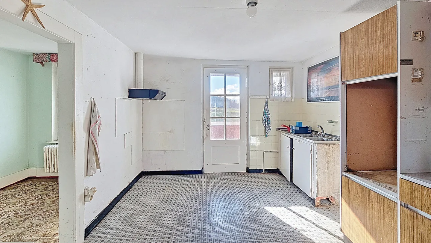 Dorfhaus zu renovieren mit Grundstück von 1.805 m2 in Donatyre / VD - Foto 15 von 21