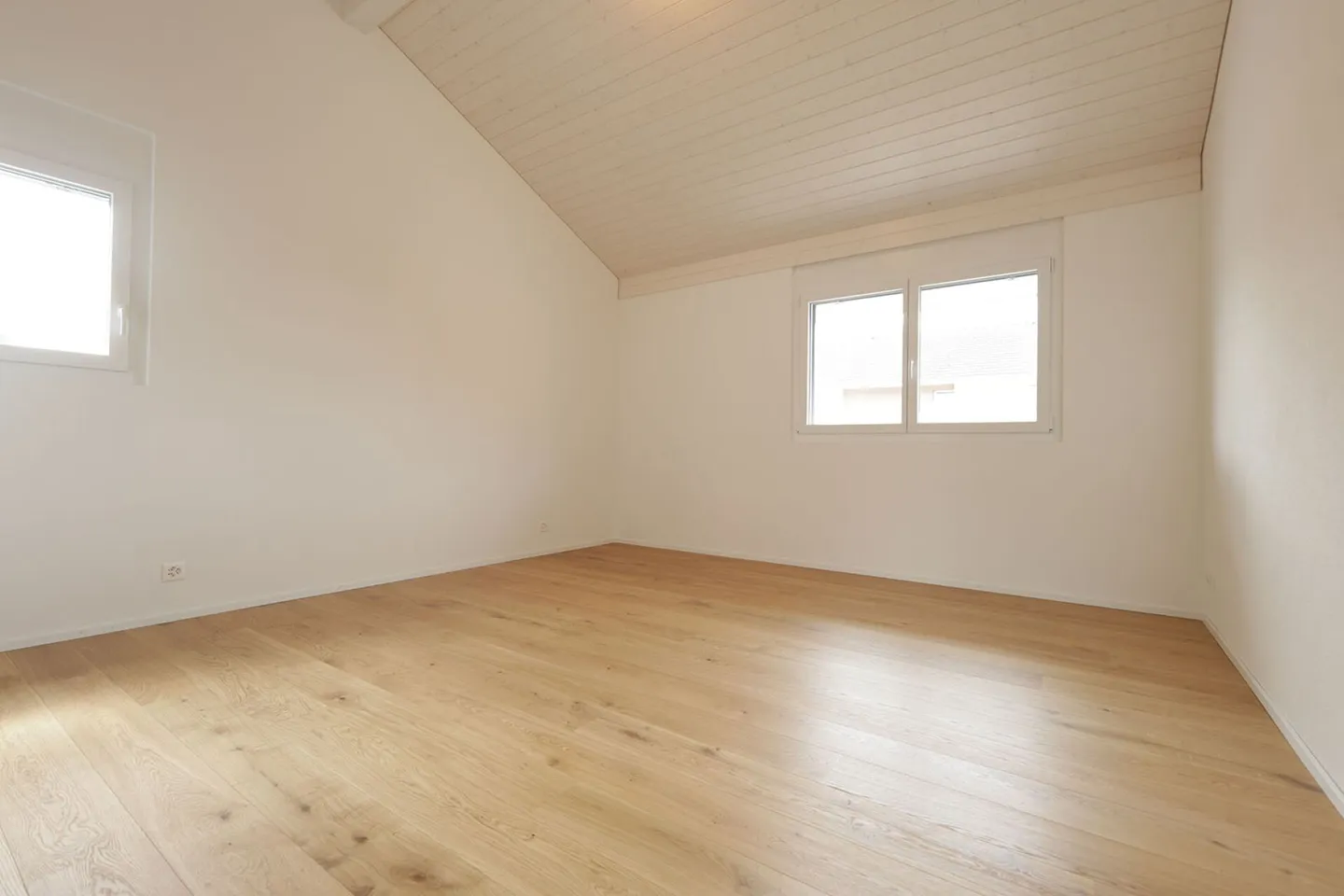 Geräumiges neues Einfamilienhaus mit 5,5 Zimmern - Foto 14 von 19