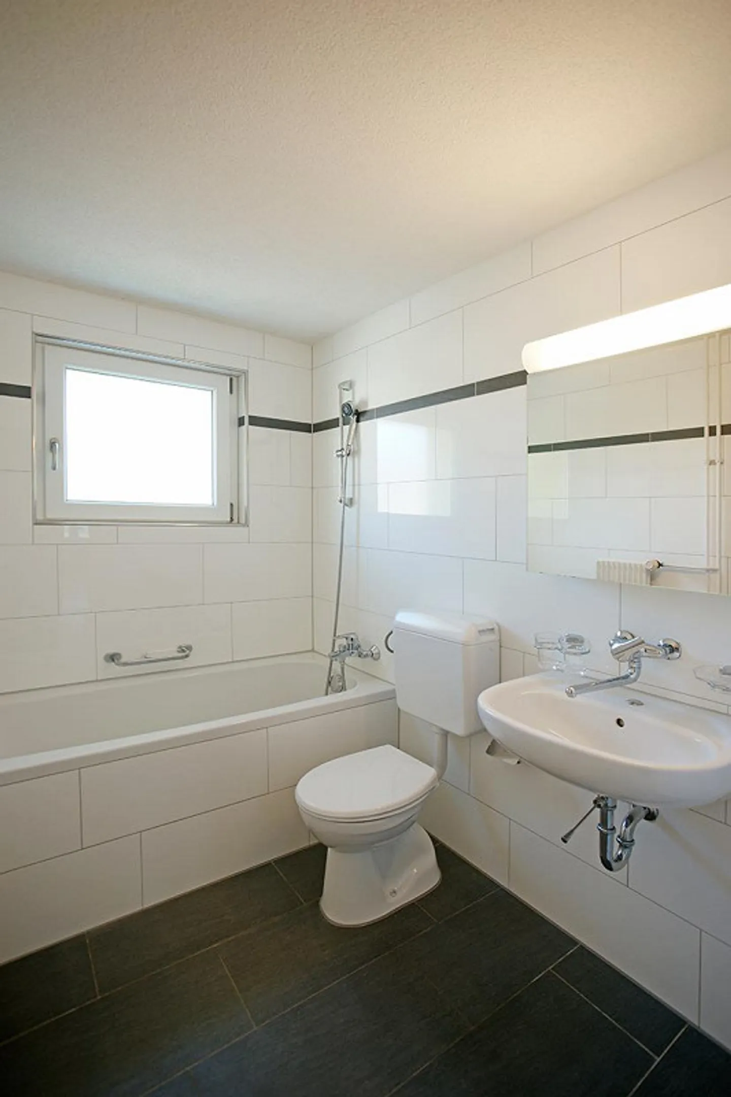 3-room apartment with large balcony - Photo 7 of 9