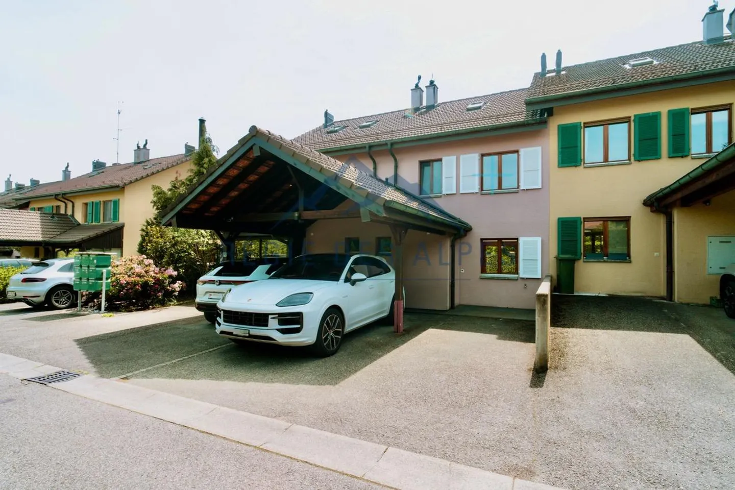 Charmant bungalow familial à Chavannes-des-Bois - Photo 1 sur 10