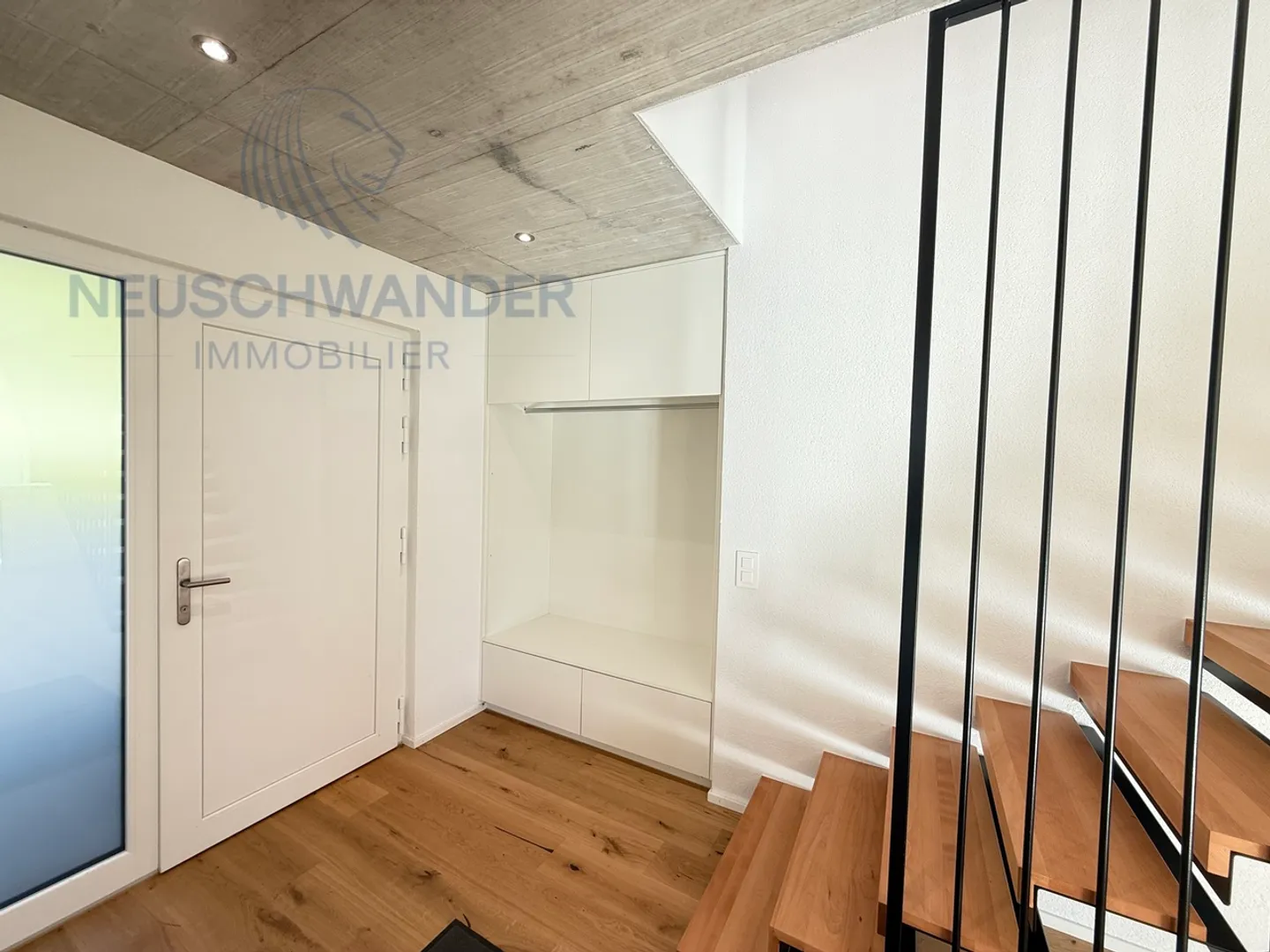 Moderne und Komfort vereint mit der Gelassenheit der Natur - Foto 4 von 24