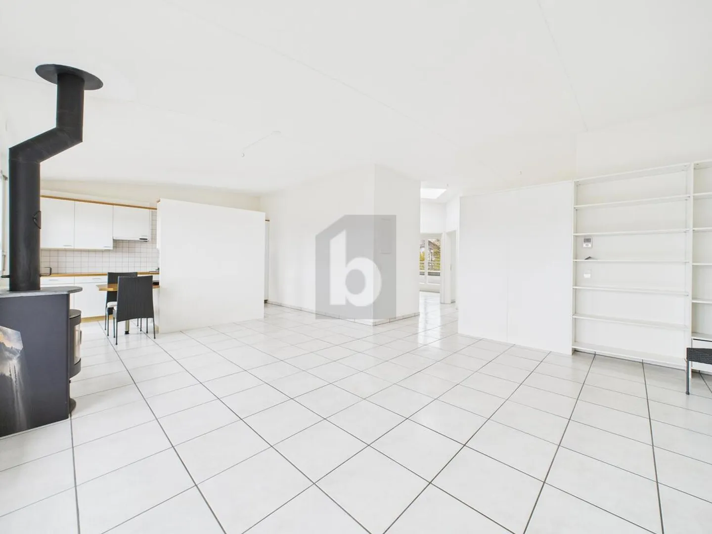 Attique à louer - Photo 2 sur 6