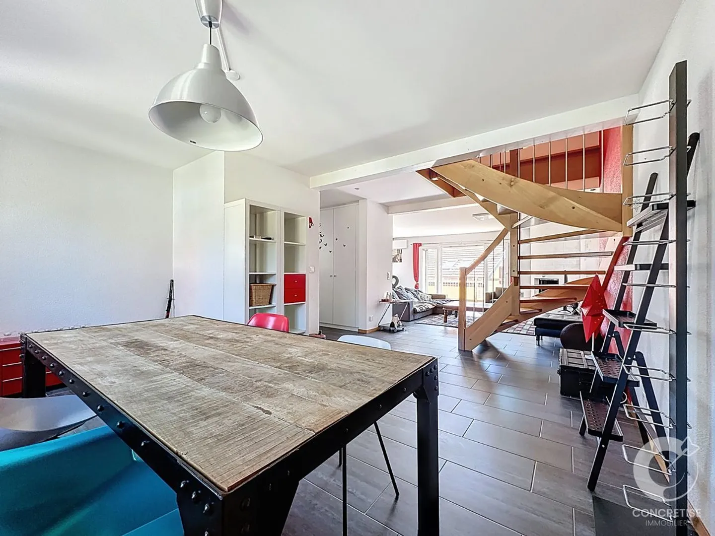 Duplex familiare che unisce spazio e comfort - Foto 6 di 12