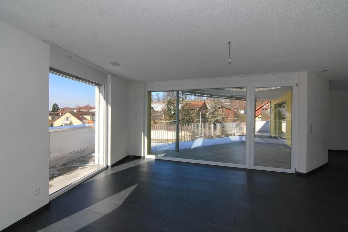 60m2 Balcony - Attic Apartment with Ownership Standard Wanted? - Photo 7 of 9