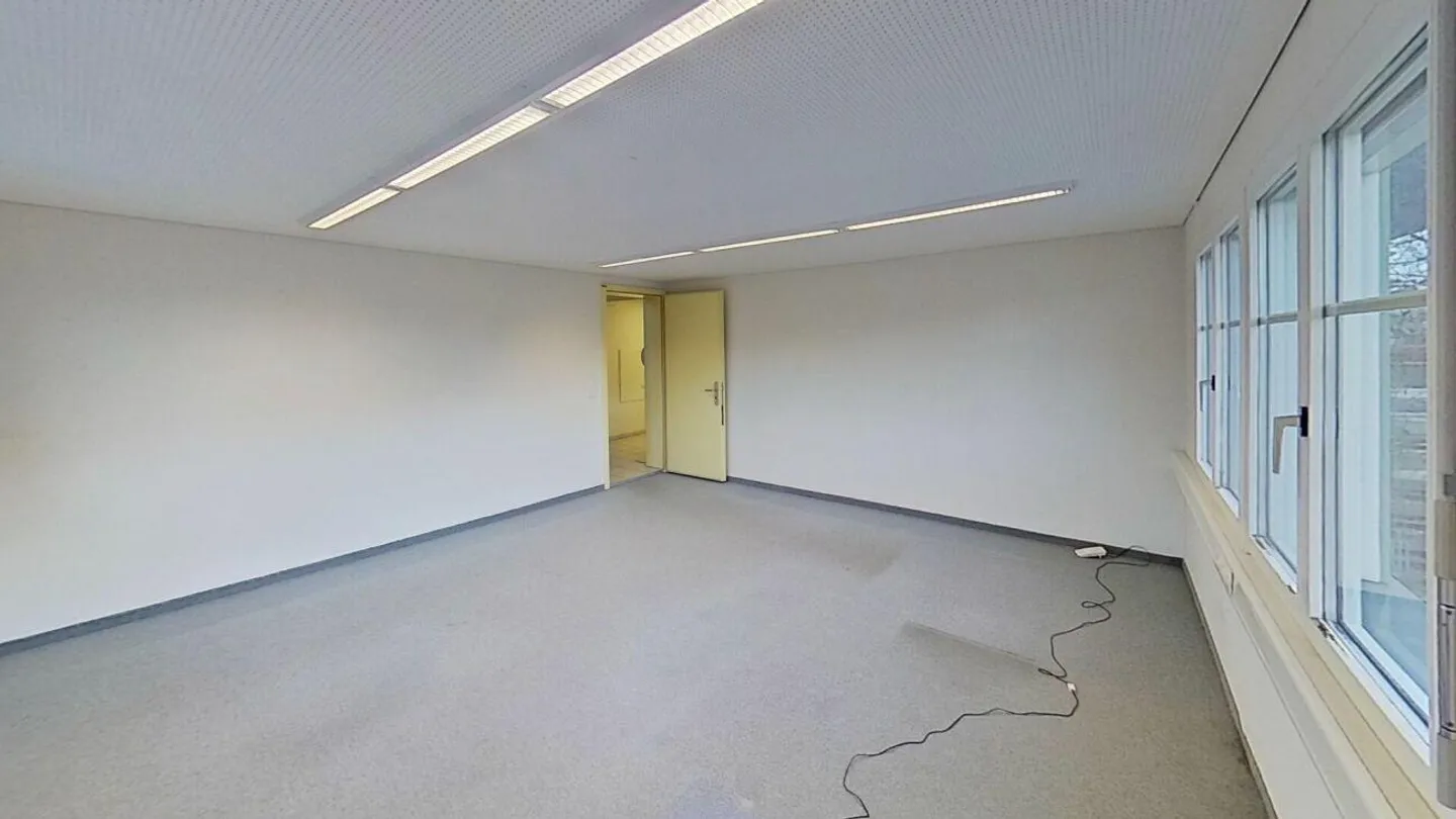 Top Location Appenzell: Office directly at the train station - Photo 5 of 10