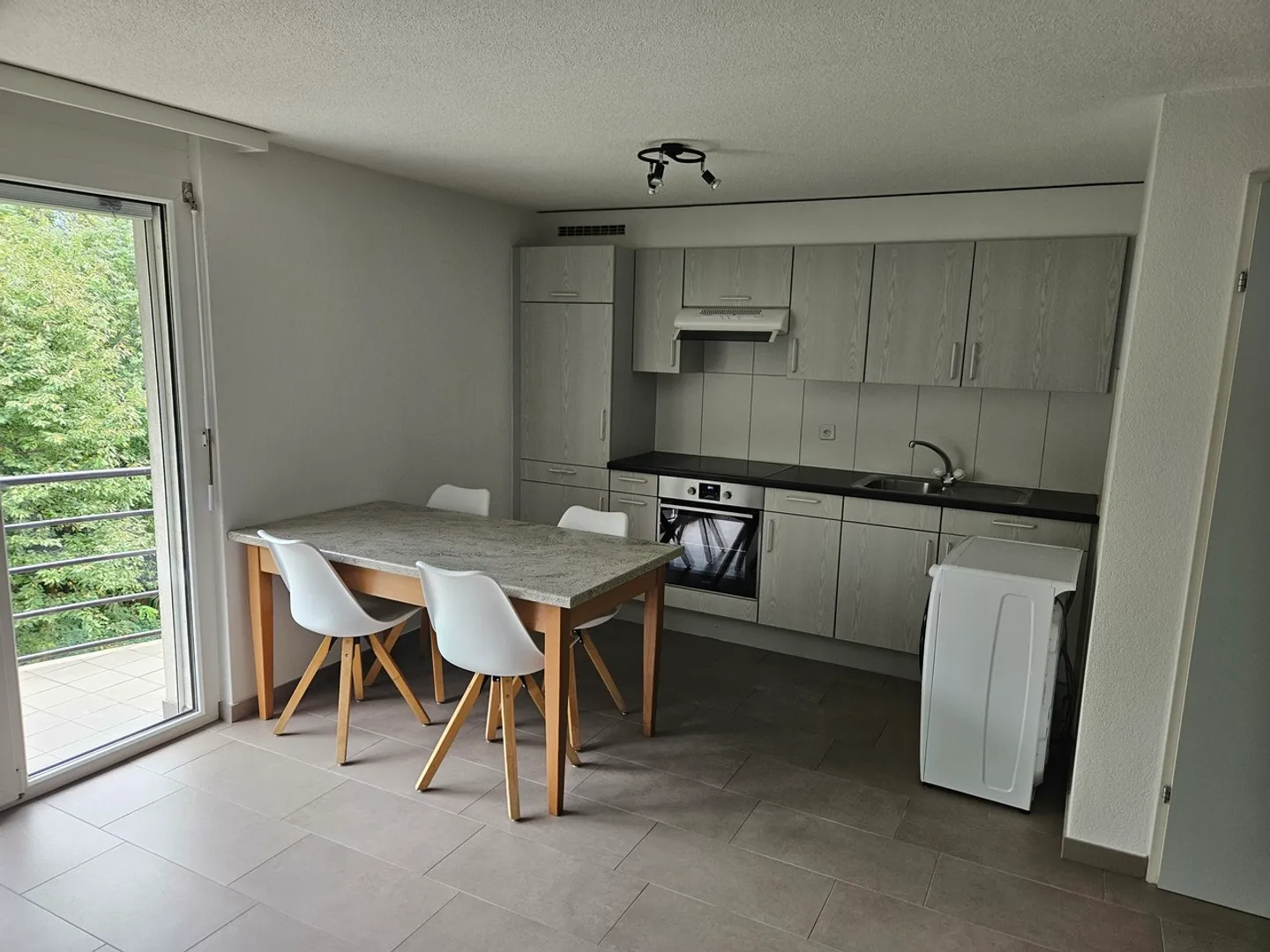 Appartamento in affitto - Foto 3 di 7
