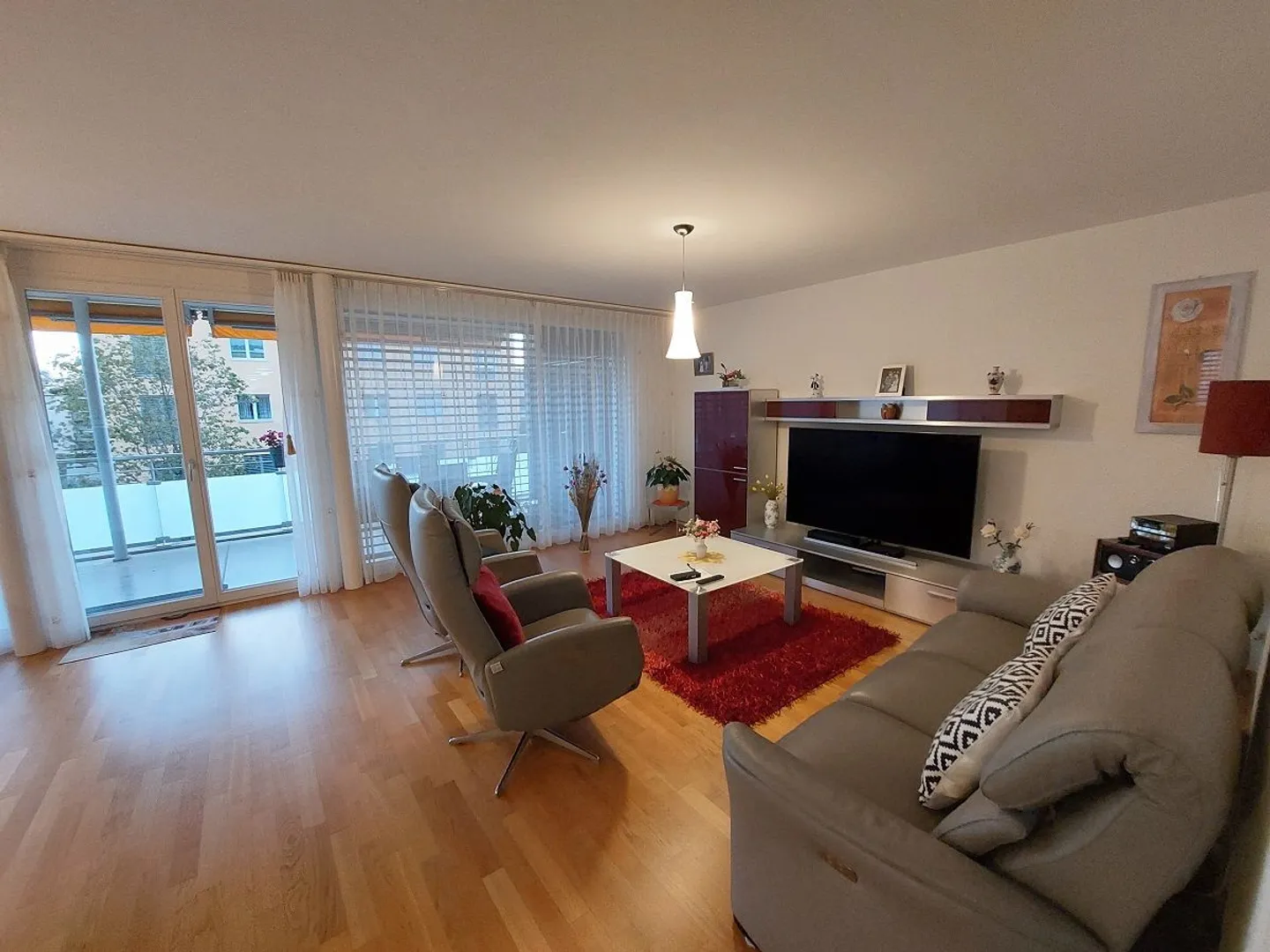 Appartement lumineux 4,5 pièces - Photo 5 sur 9