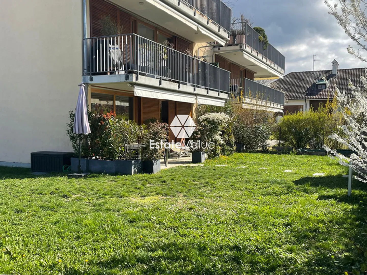 Appartement avec jardin de 480 m² à Gy - Photo 1 sur 4