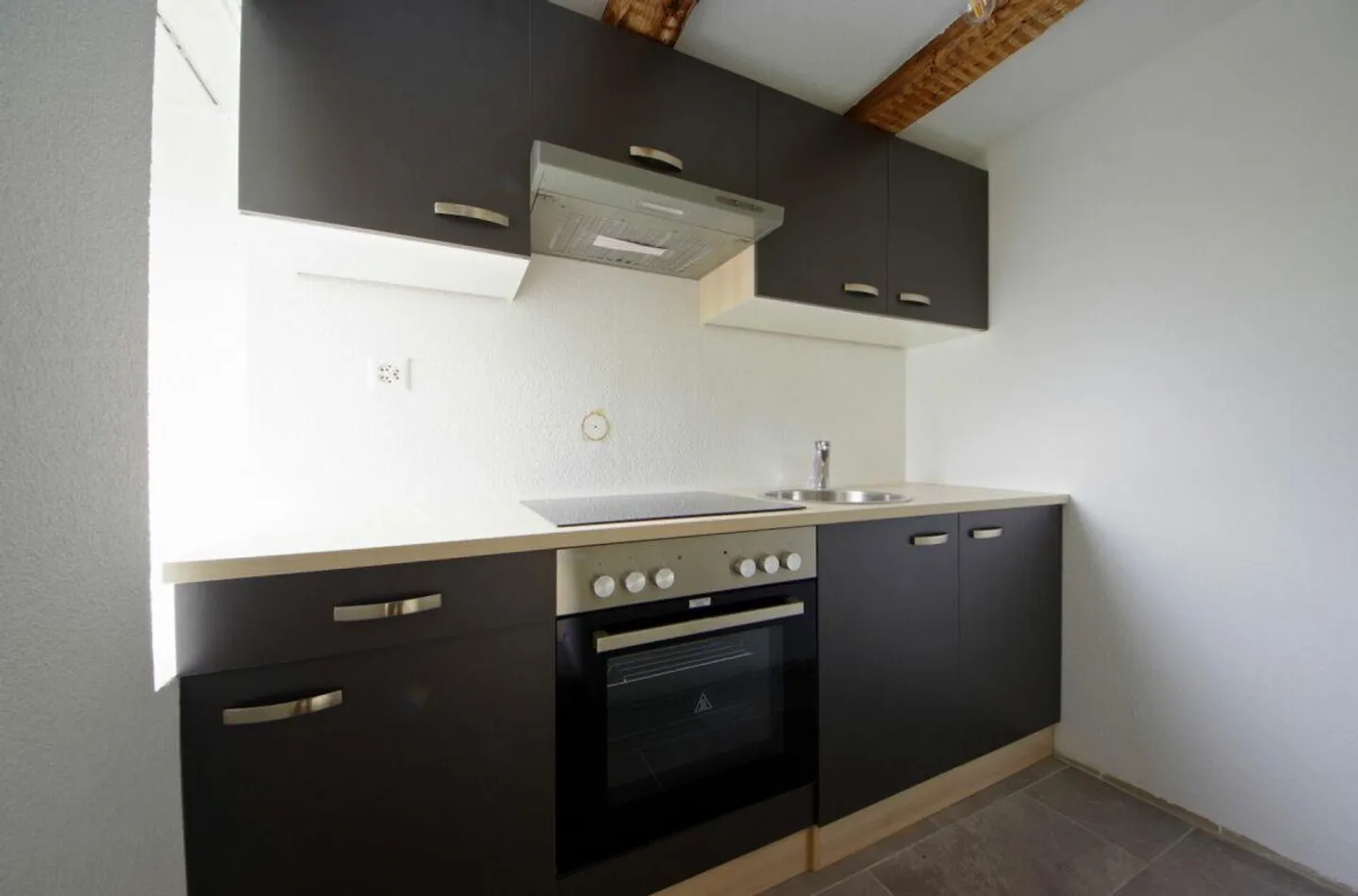 APPARTAMENTO 2.5 STANZE - Foto 3 di 10