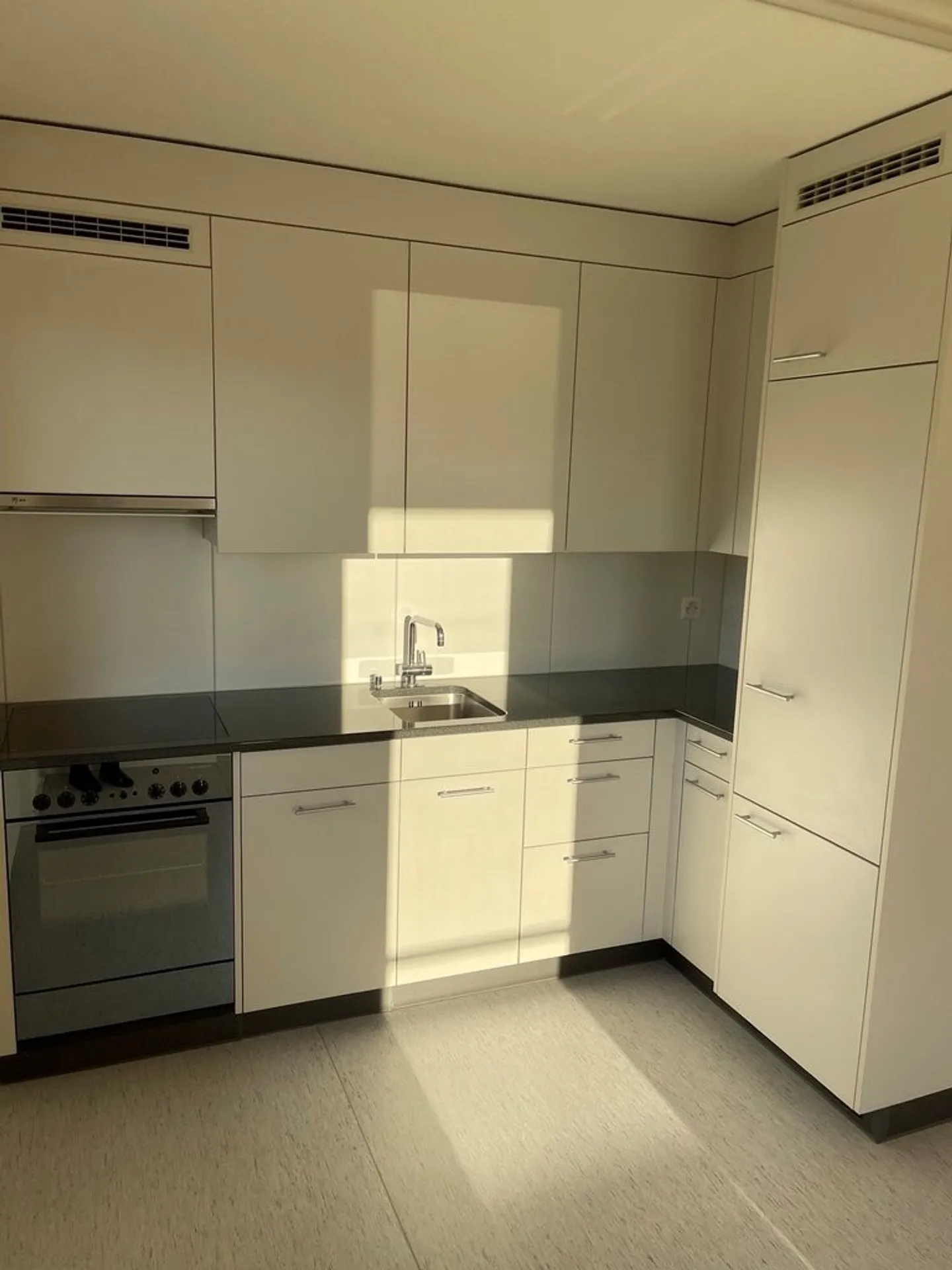 Attique 6.5 pièces - Foto 2 von 6