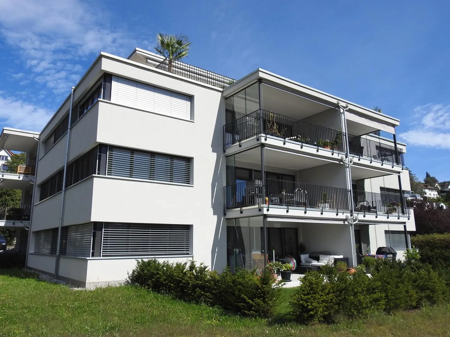 Modern Living in Küsnacht - Photo 1 of 9