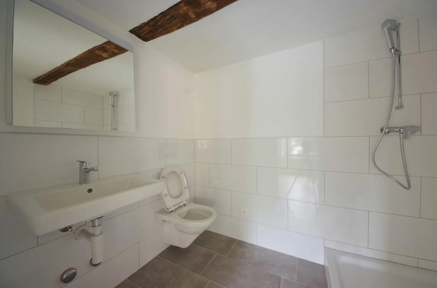 APPARTAMENTO 2.5 STANZE - Foto 7 di 10