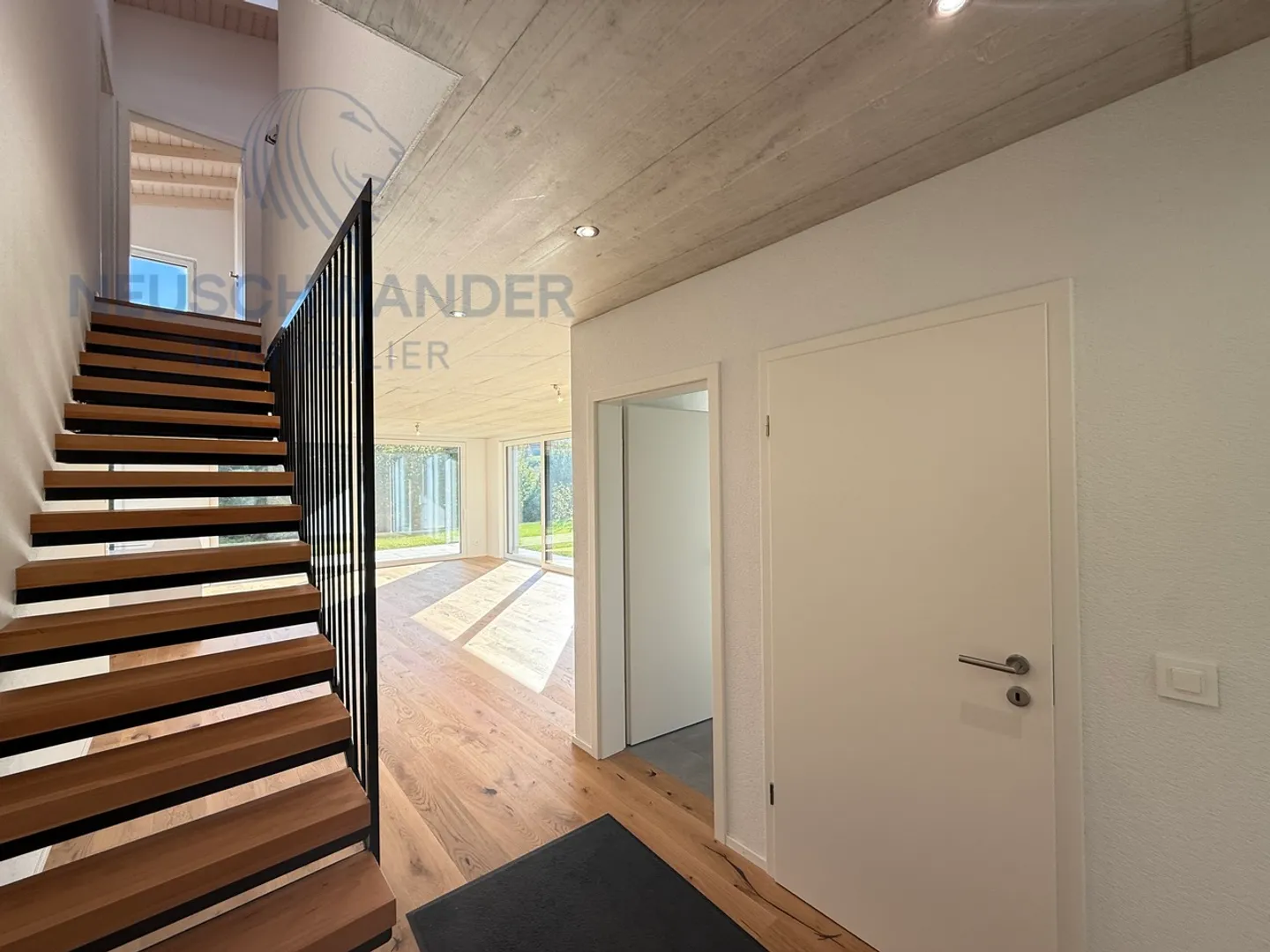 Moderne und Komfort vereint mit der Gelassenheit der Natur - Foto 13 von 24