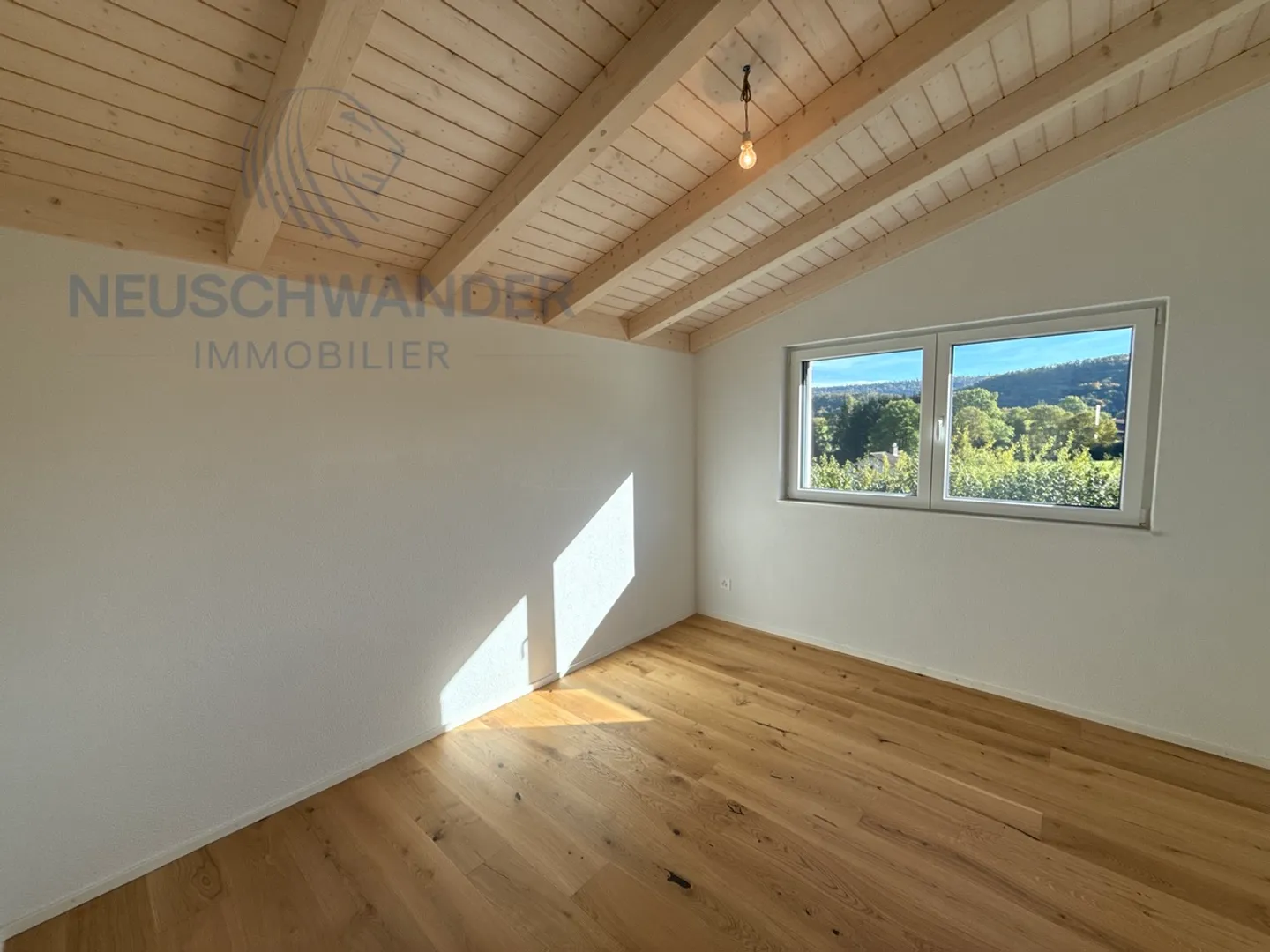 Moderne und Komfort vereint mit der Gelassenheit der Natur - Foto 14 von 24