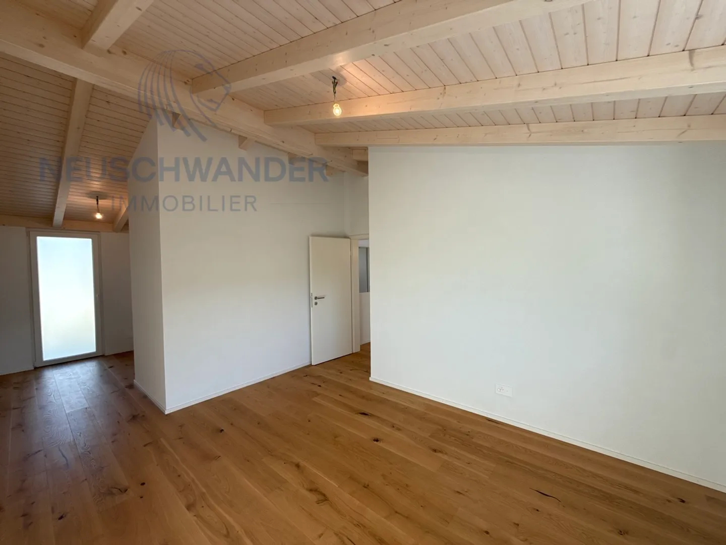 Moderne und Komfort vereint mit der Gelassenheit der Natur - Foto 19 von 24