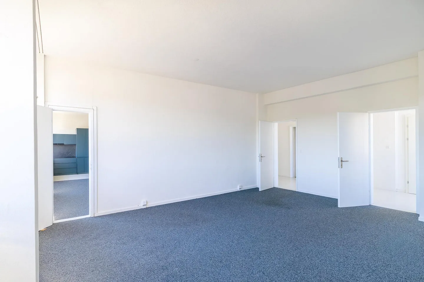 Spacious office and / or commercial space with loft character - Photo 6 of 12