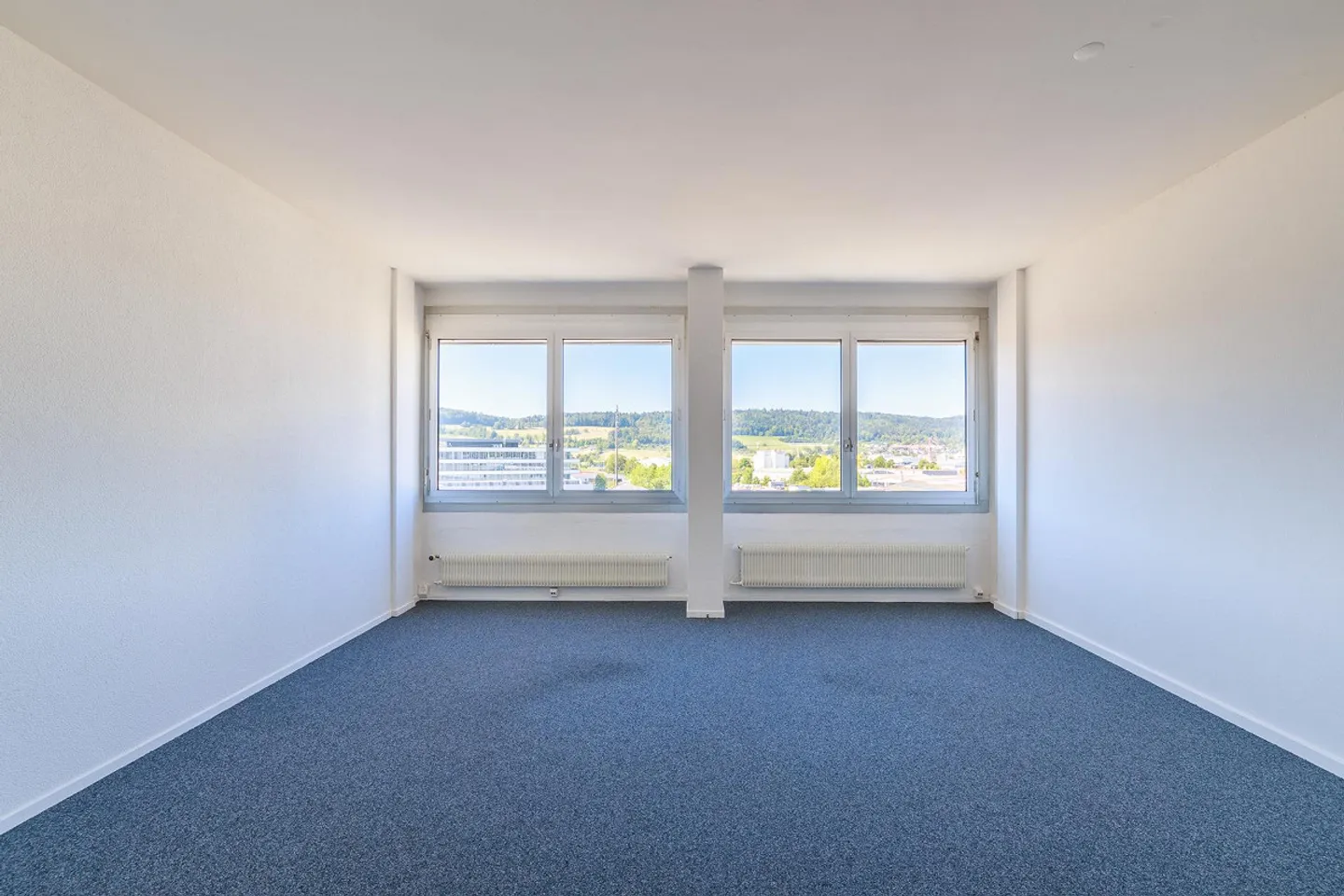 Spacious office and / or commercial space with loft character - Photo 8 of 12