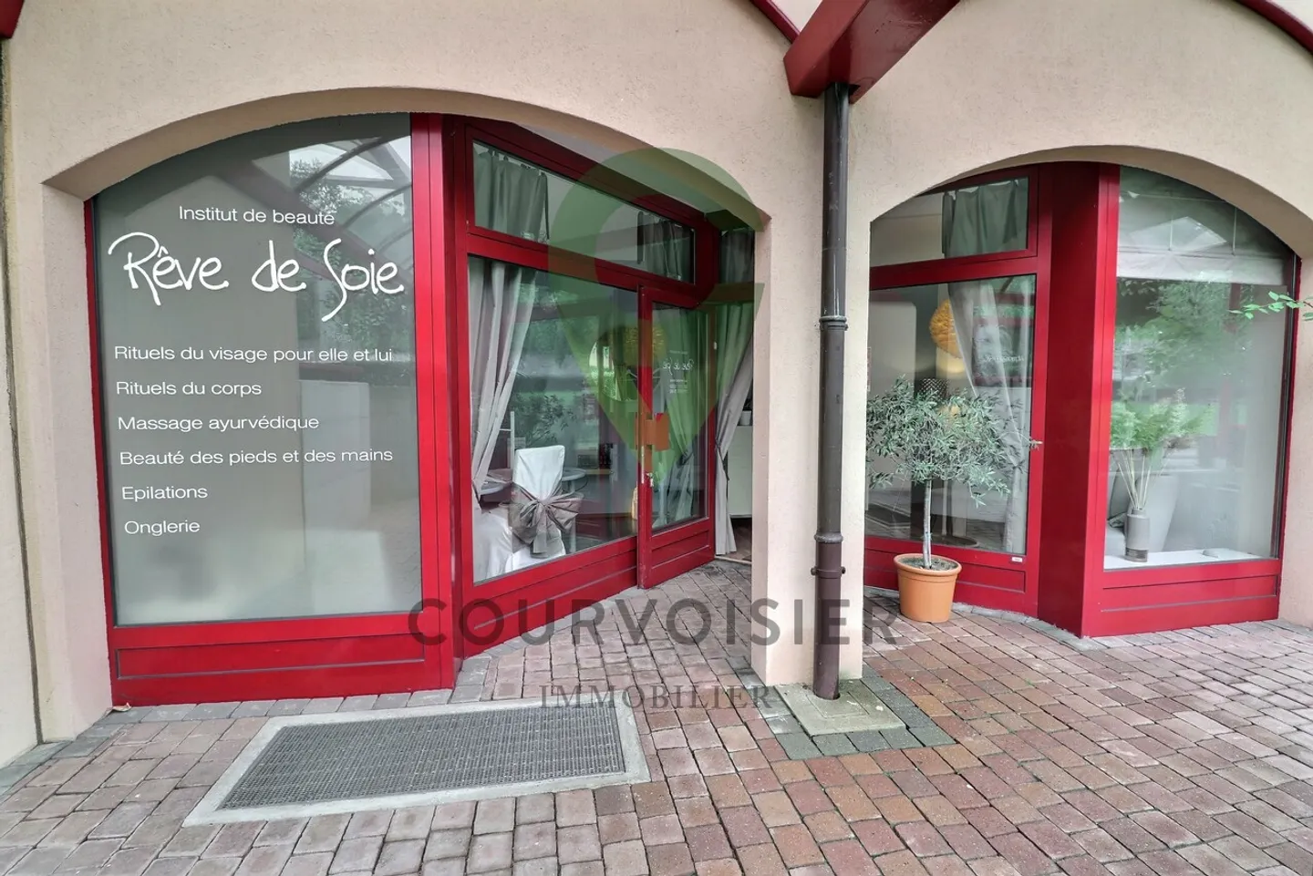 Opportunity to acquire 2 commercial premises - Photo 12 of 14