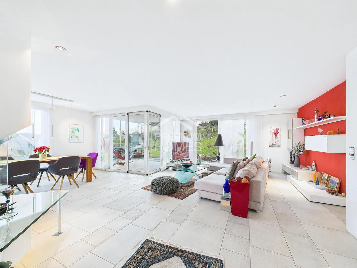 Stylish Family Home with Garden - Photo 2 of 13