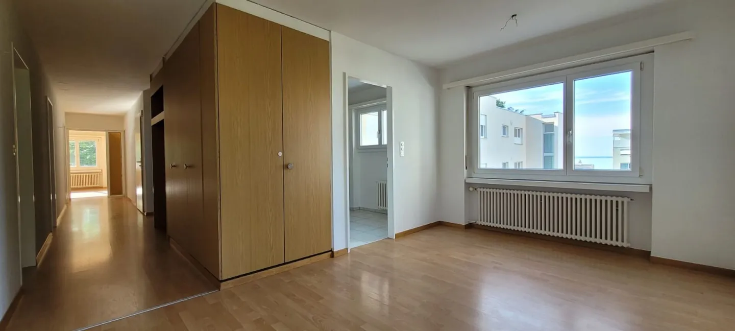 Appartamento di 5,0 stanze con vista sul lago - Foto 2 di 9