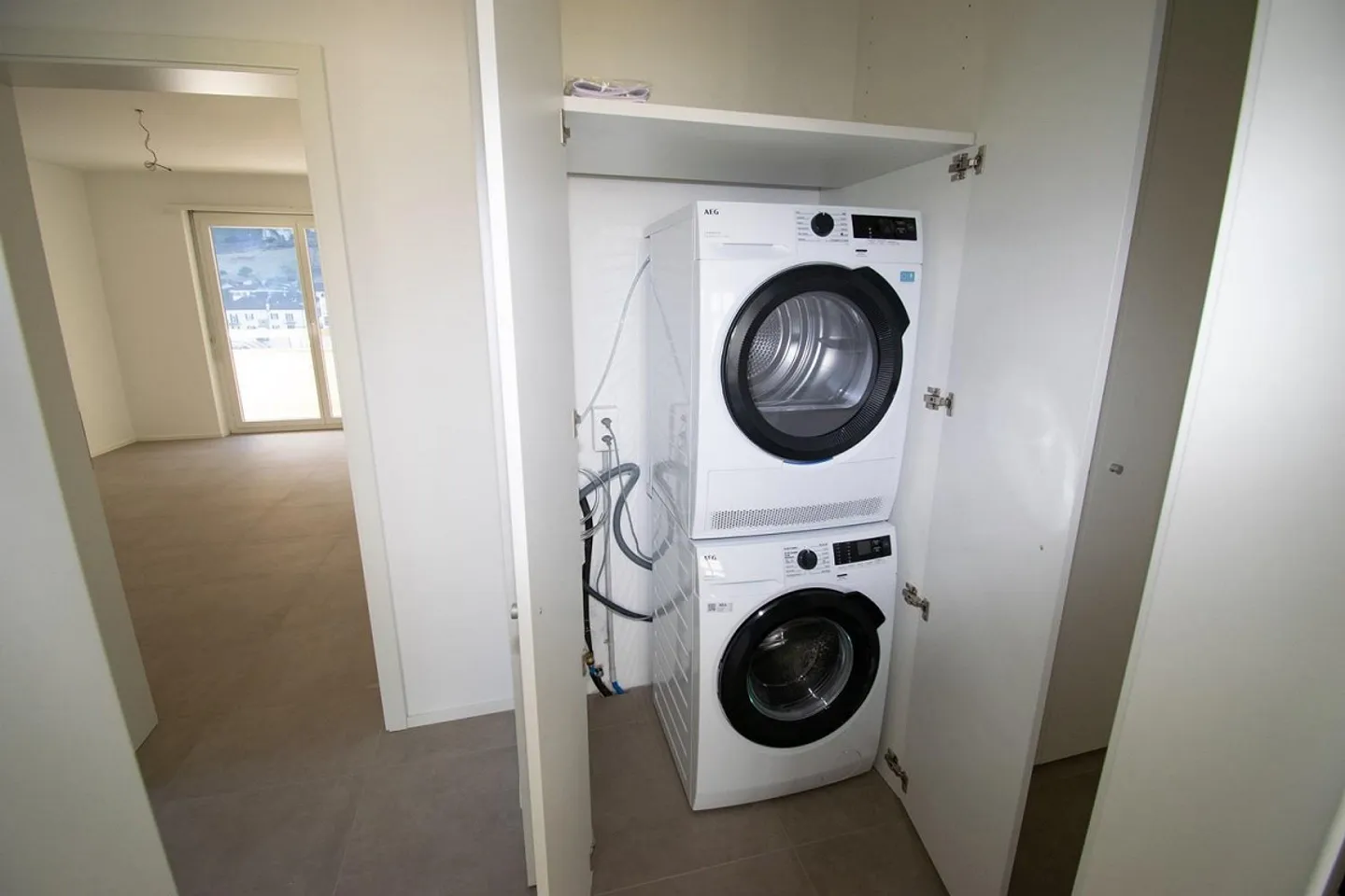 Première location après rénovation totale / Emplacement central - Photo 4 sur 13