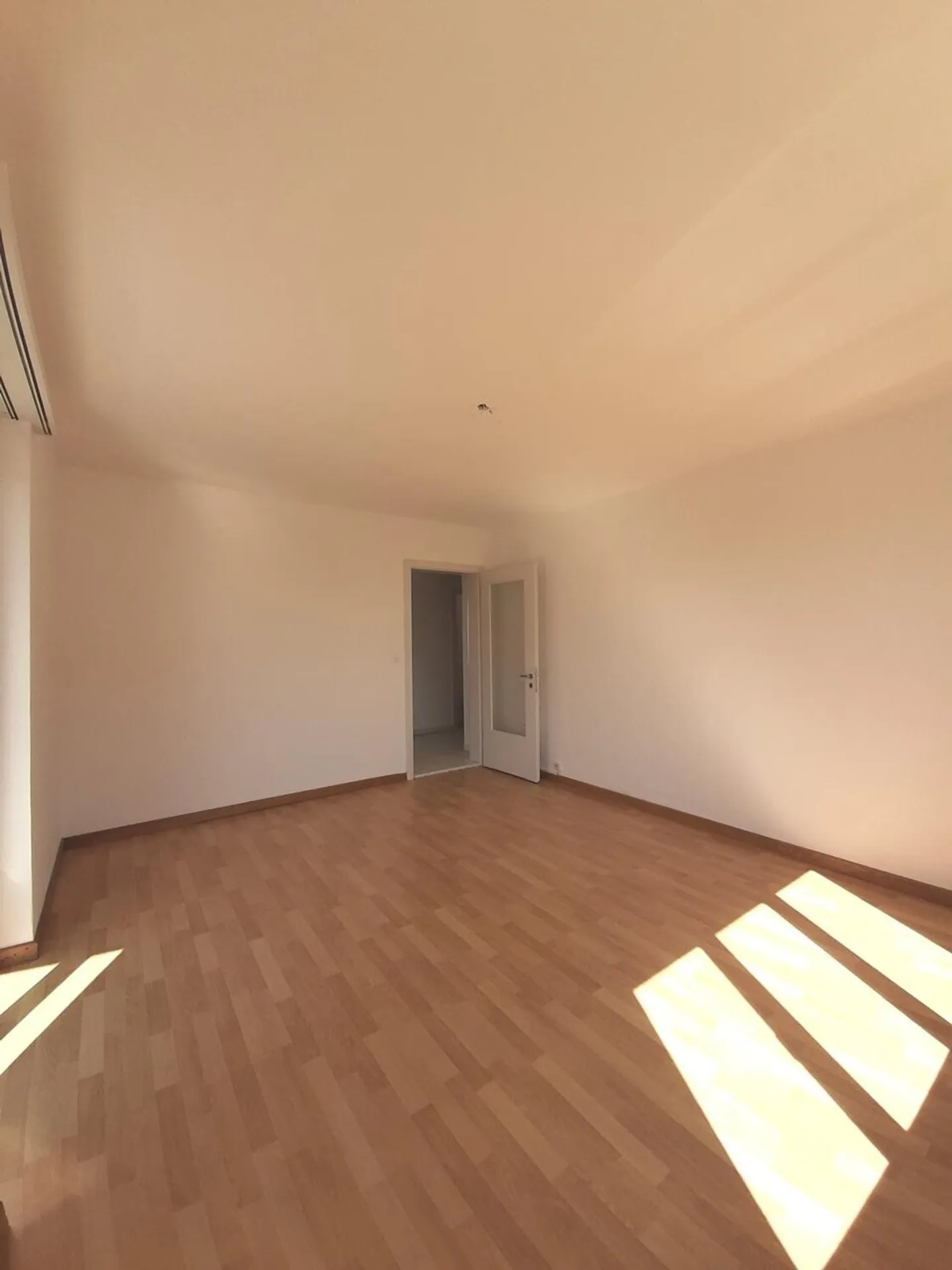 Appartamento confortevole in una posizione centrale - Foto 5 di 10