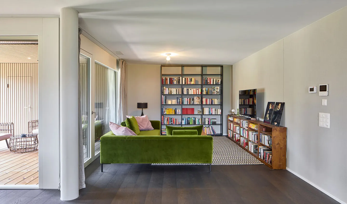 Stunning Garden Apartment in Central Location - Photo 7 of 8