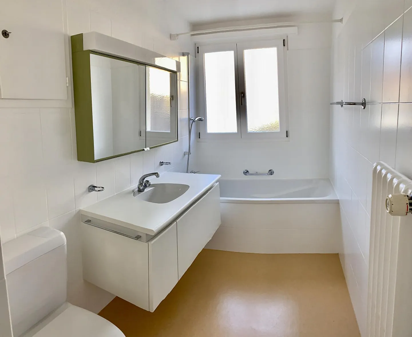 2 free shared rooms (limited rental period) - Photo 17 of 18