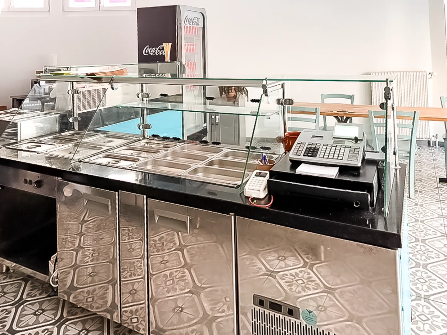 1° MESE DI AFFITTO GRATIS - SPAZIO COMMERCIALE PER UN RISTORANTE O SNACK/BAR - Foto 6 di 9